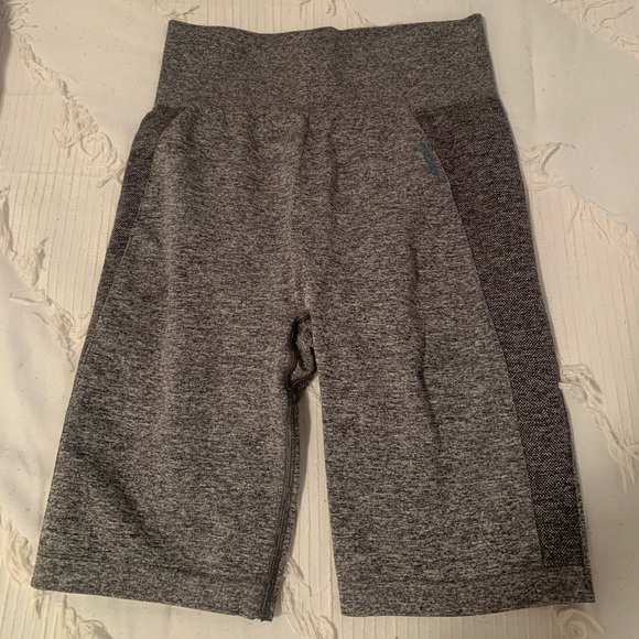 Gymshark flex cycling shorts - Picture 2 of 3